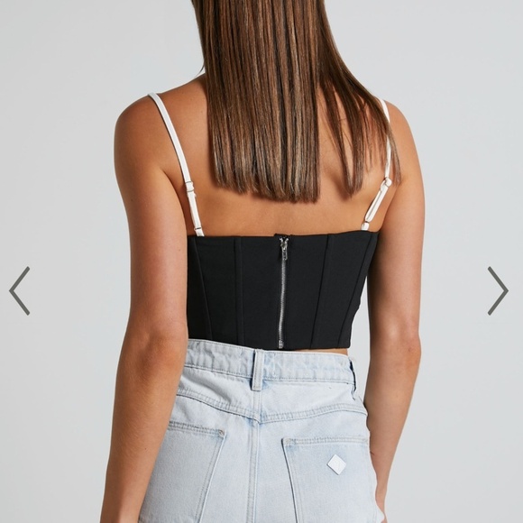 SHOWPO BONNE TOP - FAUX BRA DETAIL PANELLED CORSET TOP IN BLACK AND WHITE - Picture 3 of 9